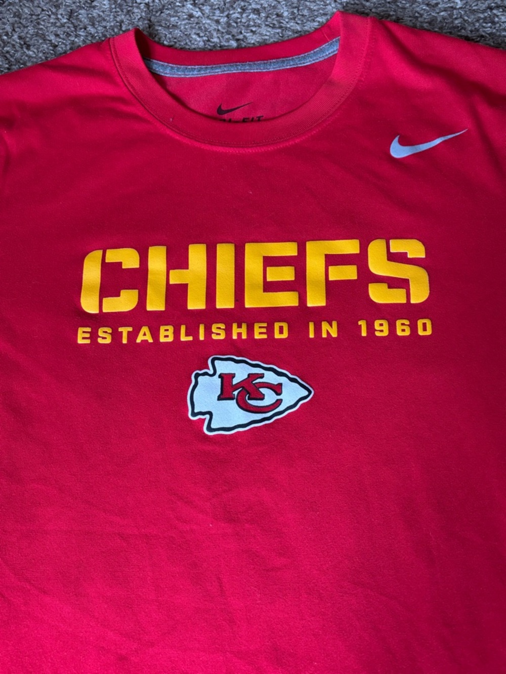 Nike Kansas City Chiefs Dri-FIT Tee. Worn 1x, excellent condition. Adult small. - Picture 2 of 5